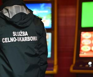 Służby zabezpieczyły nielegalne automaty do gier w kontenerze przy ul. Lubartowskiej w Lublinie