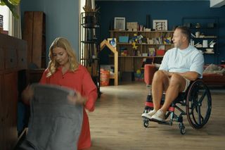 Barwy szczęścia, odcinek 3096. Dominika (Karolina Chapko), Sebastian (Marek Krupski)