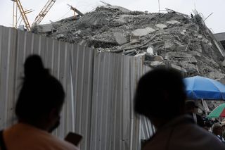 Rośnie bilans ofiar śmiertelnych trzęsienia ziemi. Trwa akcja poszukiwawczo-ratownicza