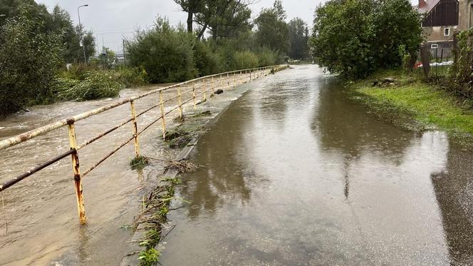  Jelenia Góra. Zalana dzielnica Maciejowa