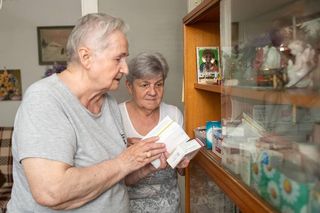 Od lat wspiera schorowaną sąsiadkę w potrzebie. Teraz pani Danuta jest za to wynagradzana