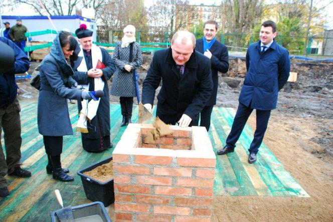 Uroczystość wmurowania kamienia węgielnego pod biurowiec Lastadia Office