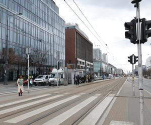 Będzie bardziej zielono ale węziej na Marszałkowskiej. Tramwajarze i drogowcy łączą siły 