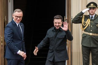 Wołodymyr Zełenski odznaczył Andrzeja Dudę Orderem Wolności. „Za wybitne zasługi”