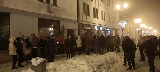 Policja i sanepid wkroczyły do dwóch klubów nocnych w Białymstoku [AUDIO]