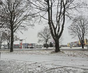 Atak zimy w Polsce. Zasypane miasta na Waszych zdjęciach