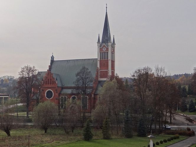 To jedna z najstarszych wsi w Małopolsce. Jest nazywana polskim Lourdes