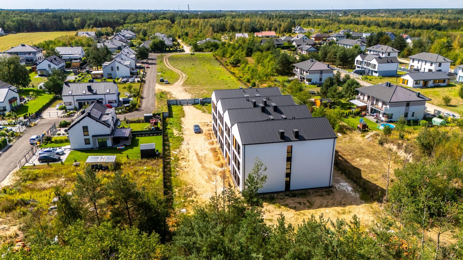 Kontrowersyjny dom jednorodzinny w Wieliszewie pod Warszawą