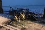 Wypadek na DW 507. Uderzył w drzewo, a potem w nadjeżdżające auto. 25-latek w szpitalu [ZDJĘCIA]