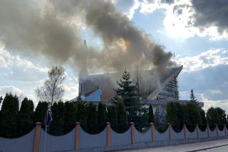 Pożar kościoła w Białymstoku. Strażacy podali prawdopodobną przyczynę pożaru