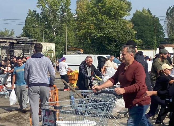 Pobór worków z piaskiem we Wrocławiu