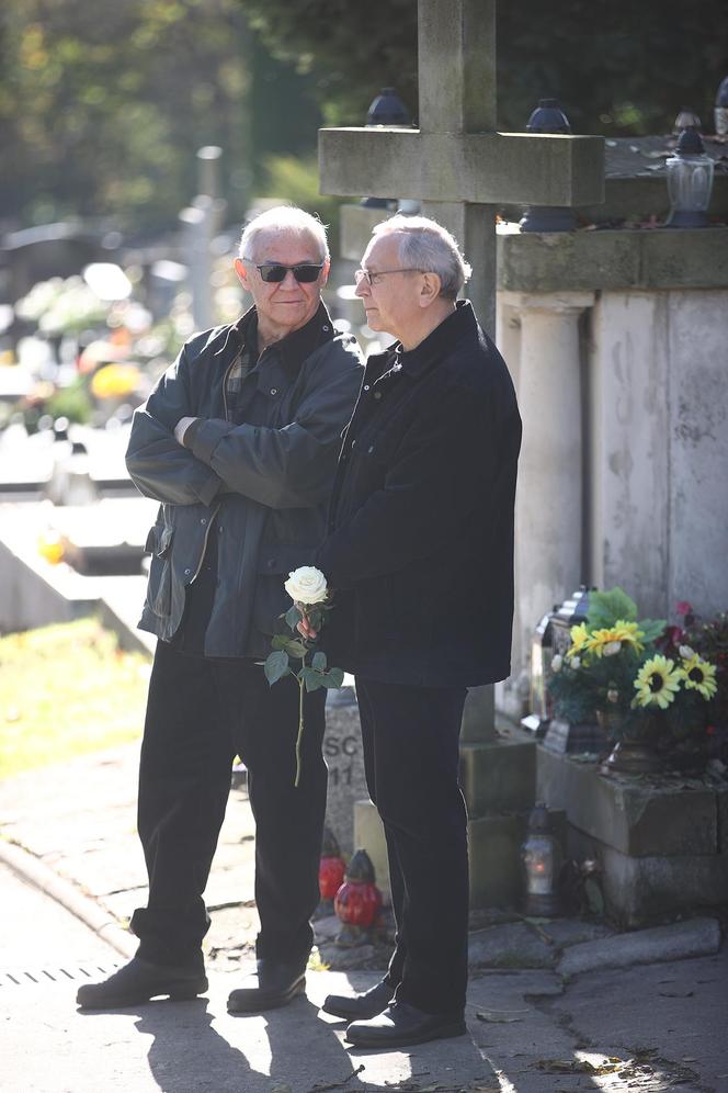 Pogrzeb Stanisława Radwana, dramatyczne sceny na cmentarzu. Emocje wzięły górę