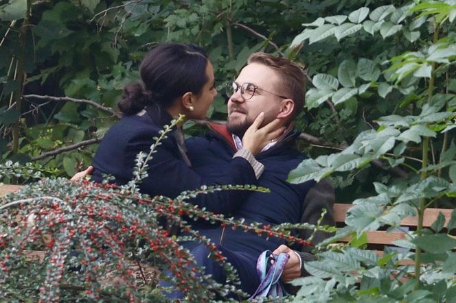 Jacek Ozdoba odpoczywa z żoną po ślubie