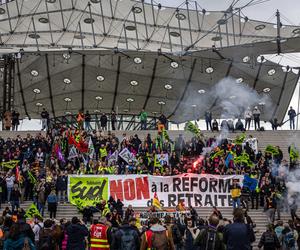 Demonstracja przeciwko reformie emerytalnej w Paryżu