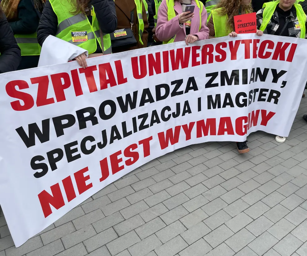 Czerwona kartka dla dyrektora! Pielęgniarki ze Szpitala Uniwersyteckiego protestują