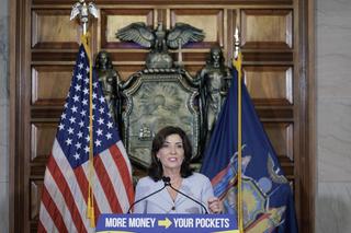 350 milionów dla nowojorskich rodziców