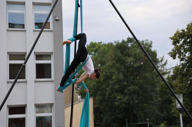 Carnaval Show w Plazie w Lublinie. Było zianie ogniem, pokaz iluzji i żonglerki oraz spektakl aerialowy!