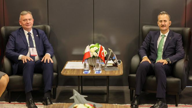 Wiceminister Bejda na targach IDEF w Stambule