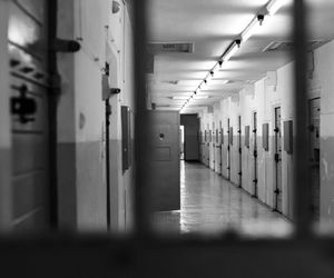 Tajemnicza śmierć dwóch mężczyzn w zakładzie karnym