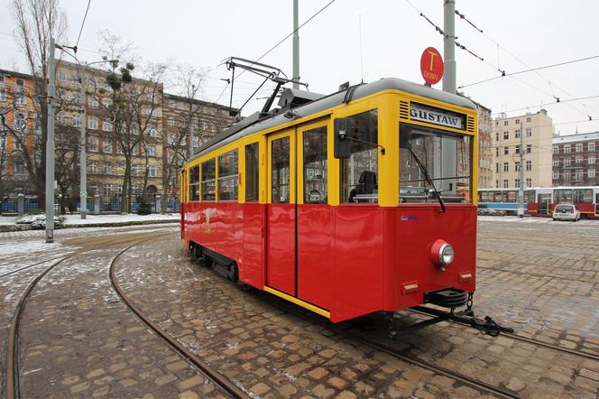 Zabytkowy tramwaj o imieniu Gustaw wozi wrocławian na specjalnej historycznej linii tramwajowej