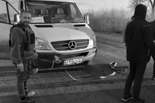 Poznański wolontariusz zginął pod Kijowem. Jego auto zostało ostrzelane [ZDJĘCIA]