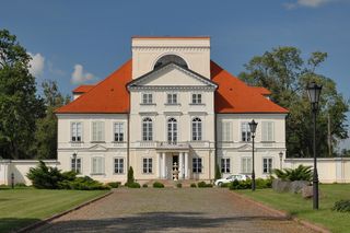 Bajkowy splendor bez happy endu. Pałace przejmują komornicy, ceny na licytacjach od 2 do 11 milionów złotych. Chętnych brak