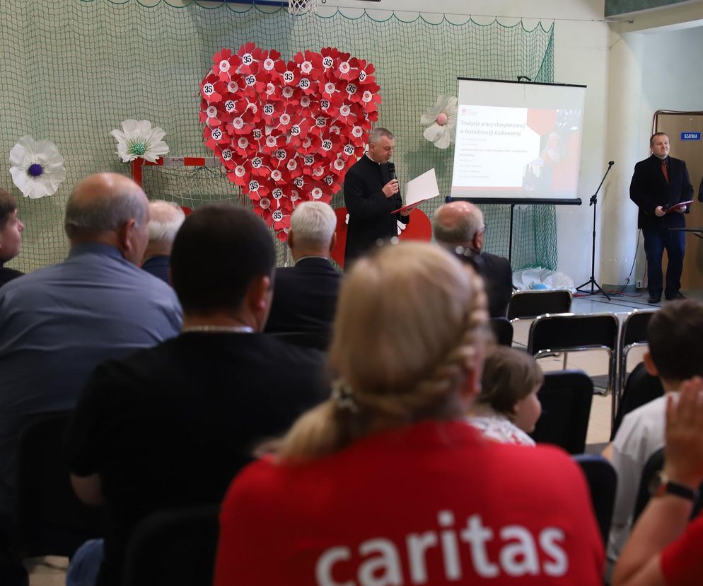 35 lat caritas