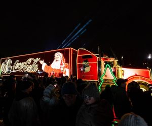 Święta pełne życzliwości. Coca-Cola ponownie budzi Mikołaja w każdym z nas