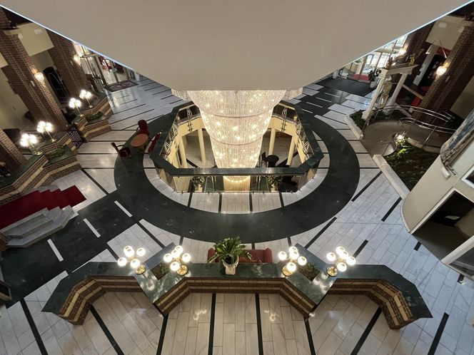 Hotel im. Jana Pawła II we Wrocławiu