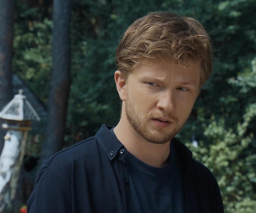 M jak miłość, odcinek 1713: Łukasz wyrzuci za drzwi wysłanniczkę Argasińskiego! Zmuszą go do współpracy?