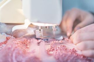 Pracujesz dłużej? Sprawdź, jak ZUS pomnoży Twoją emeryturę! To się naprawdę opłaca