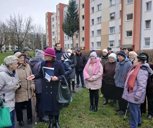 Mieszkańcy Kapuścisk nie chcą pod oknami nowego bloku. Mówią, że to patodeweloperka