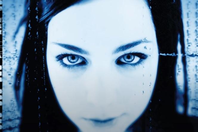 Kolejny zespół świętuje rocznicę wydania albumu zestawem do makijażu. Tym razem padło na Evanescence