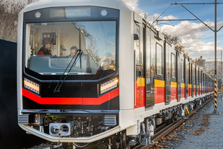 Metro Warszawskie: nowy pociąg ruszy na tory. Pasażerowie poznali szczegóły