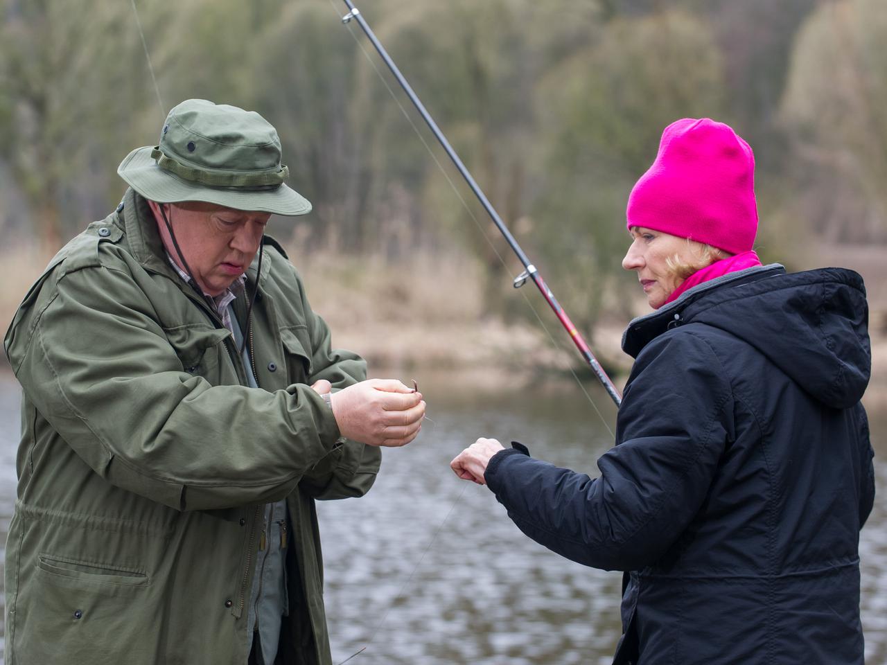 Na Wspólnej odcinek 2515, Maria (Bożena Dykiel), Włodek (Mieczysław Hryniewicz)