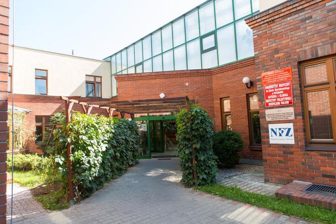 KULCZYK W TAJEMNICY WSPIERAŁ HOSPICJUM