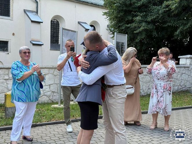 Zaręczyny w czasie święta policji w Pińczowie