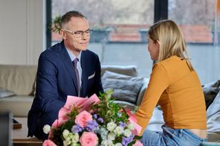 Na Wspólnej, odc. 3836: Damian (Waldemar Błaszczyk), Martyna (Anna Kózka) 