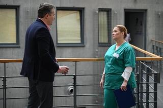 Pierwsza miłość, odcinek 3781: Jakub Wenerski (Przemysław Sadowski), Paulina (Jowita Budnik)