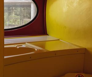 Futuro House - zdjęcia fińskiego domku letniskowego w kształcie UFO w WeeGee Exhibition Centre