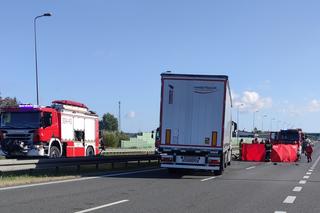 Śmiertelny wypadek na S8. Motocyklista wjechał prosto na tira