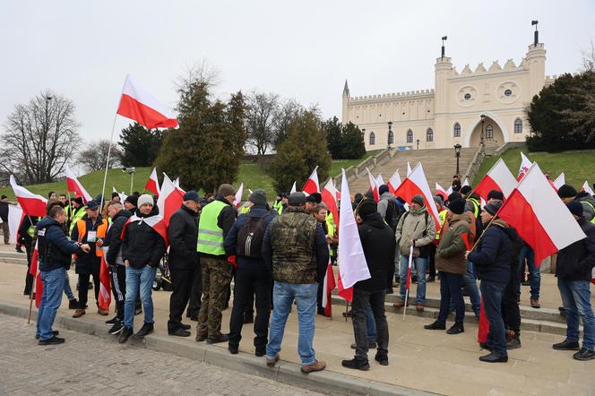Protest rolników 20 marca w Lublinie. Przeszli ulicami miasta pod LUW