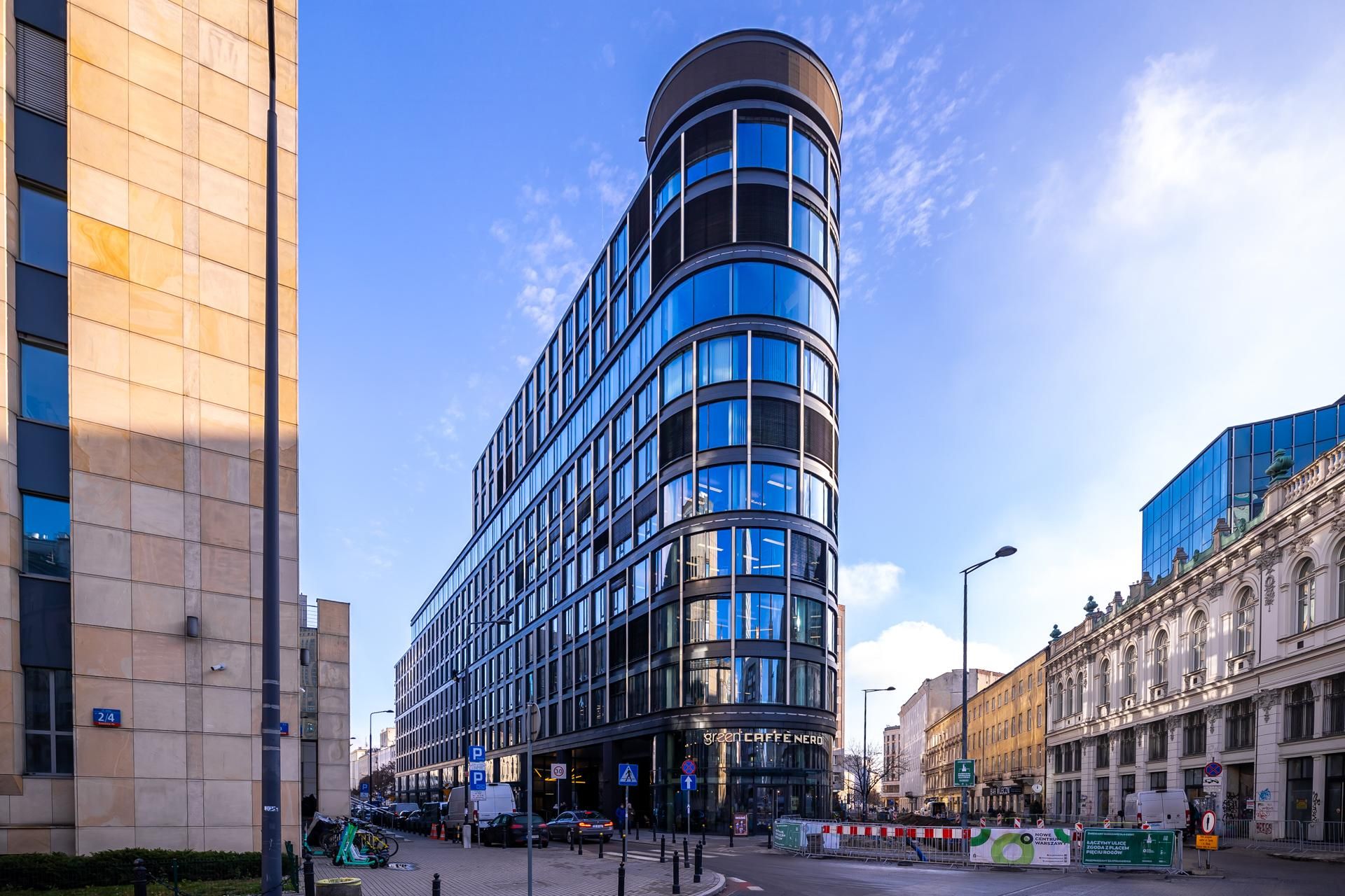 Warszawskie pawilony. Przeskok