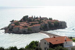 Bajeczny ślub Novaka Djokovica na Świętym Stefanie