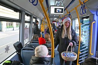 Mikołajkowy tramwaj wjechał na ulice Bydgoszczy! Tak się prezentuje 