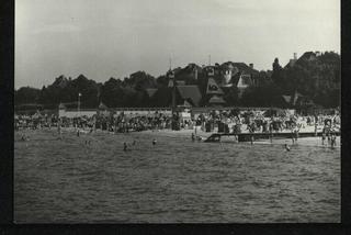 Golizna na plaży w czasch PRL