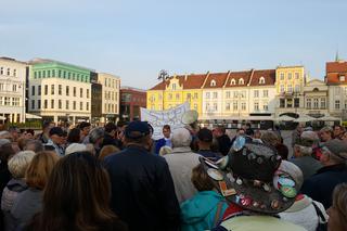 Protest mieszkańców ADM w Bydgoszczy. Ich czynsz to 10,80 zł za m2