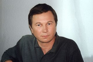 Piotr Cyrwus przez lata próbował pozbyć się „Ryśka z Klanu”, a teraz znów go szufladkują