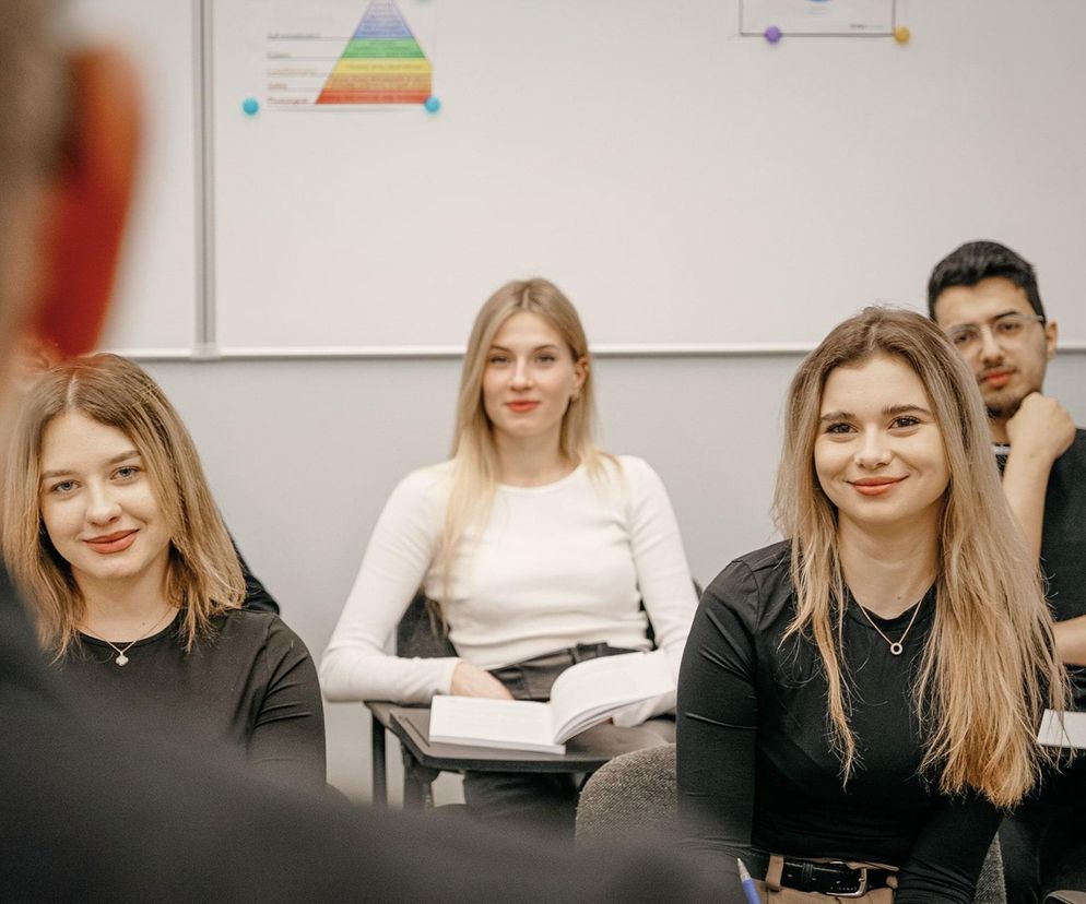 Zarządzanie przyszłością zaczyna się dziś – nowa specjalność z wykorzystaniem AI w ANS WSZiA w Opolu