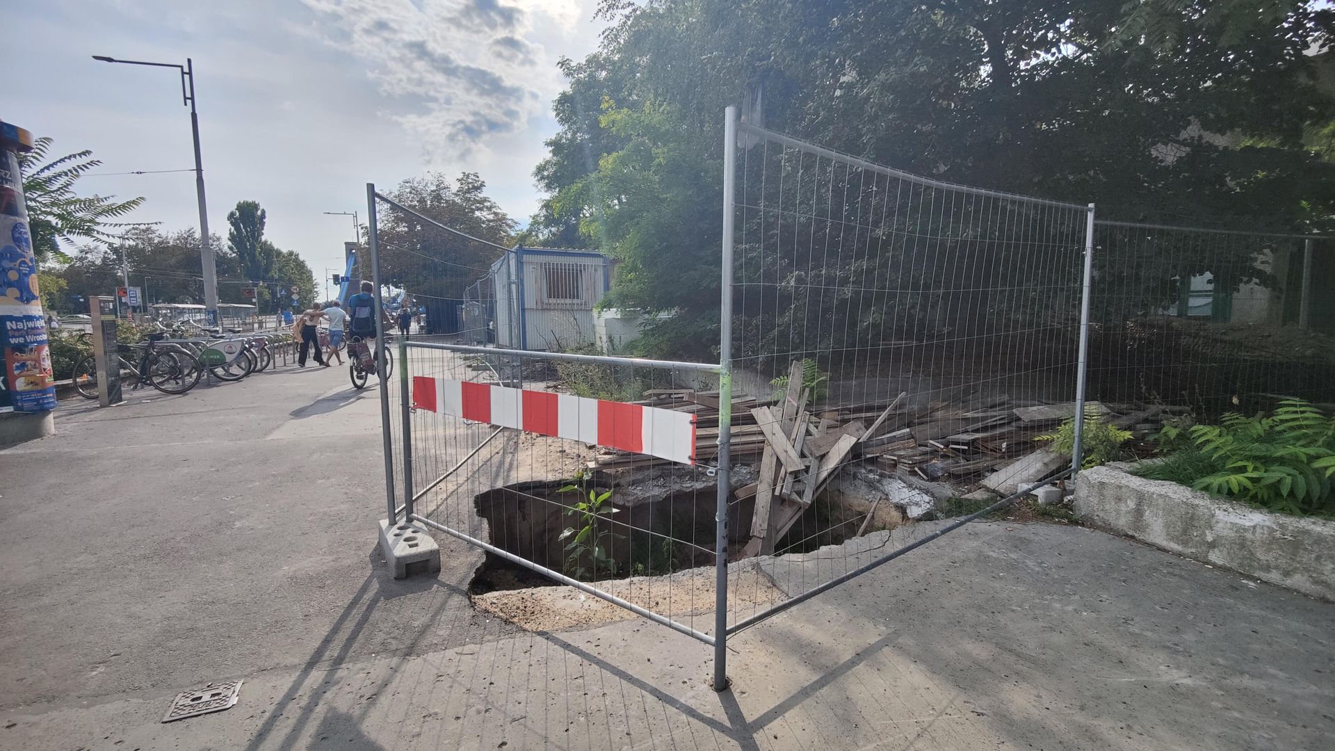 Remont esplanady przy Sedesowcach we Wrocławiu
